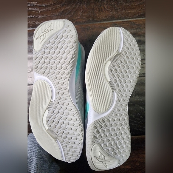 Reebok HIIT Floatride Energy Womens 11 Sneakers - Picture 5 of 7